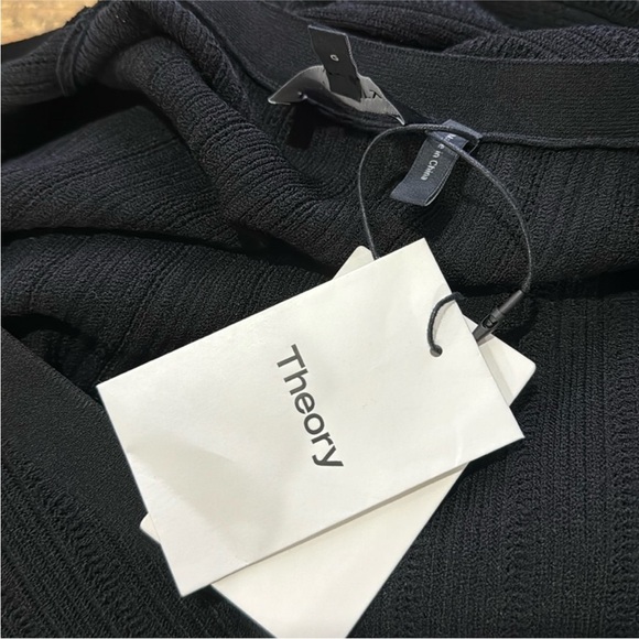 Theory Slim black Cardigan in Crepe Knit NWT - Picture 4 of 6